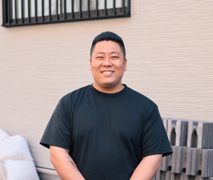 アルミサッシの組み立て・配送スタッフ